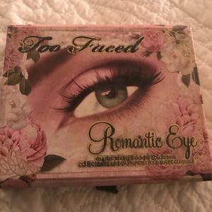 Romantic eye pallet
